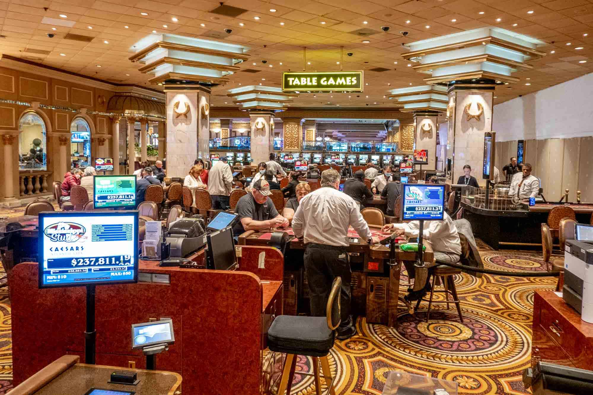 Blackjack’da Kazanma Sanatı: Bonuslarla Akıllı Oynayın