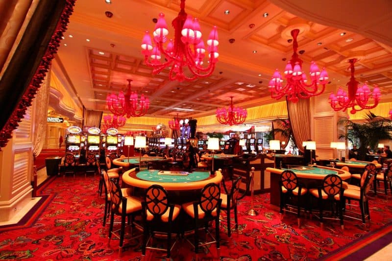 Blackjack’da Kazanma Sanatı: Bonuslarla Akıllı Oynayın